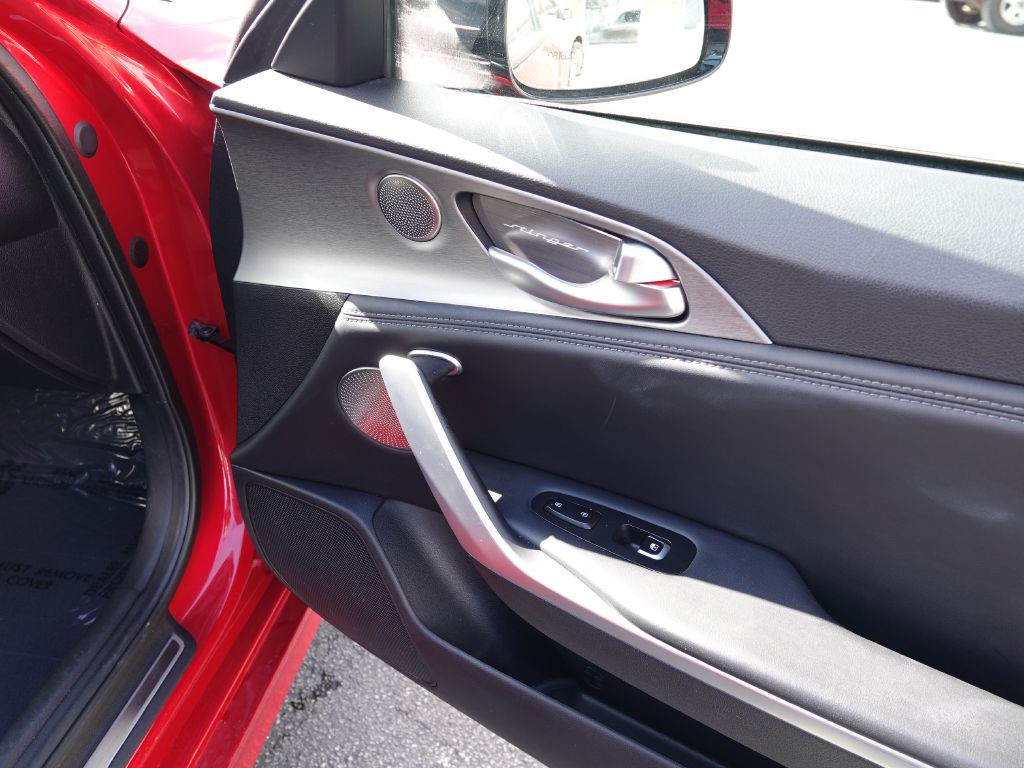 2018 Kia Stinger Image 41