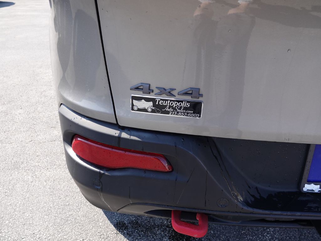 2017 Jeep Cherokee Image 3