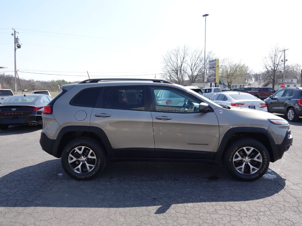 2017 Jeep Cherokee Image 5