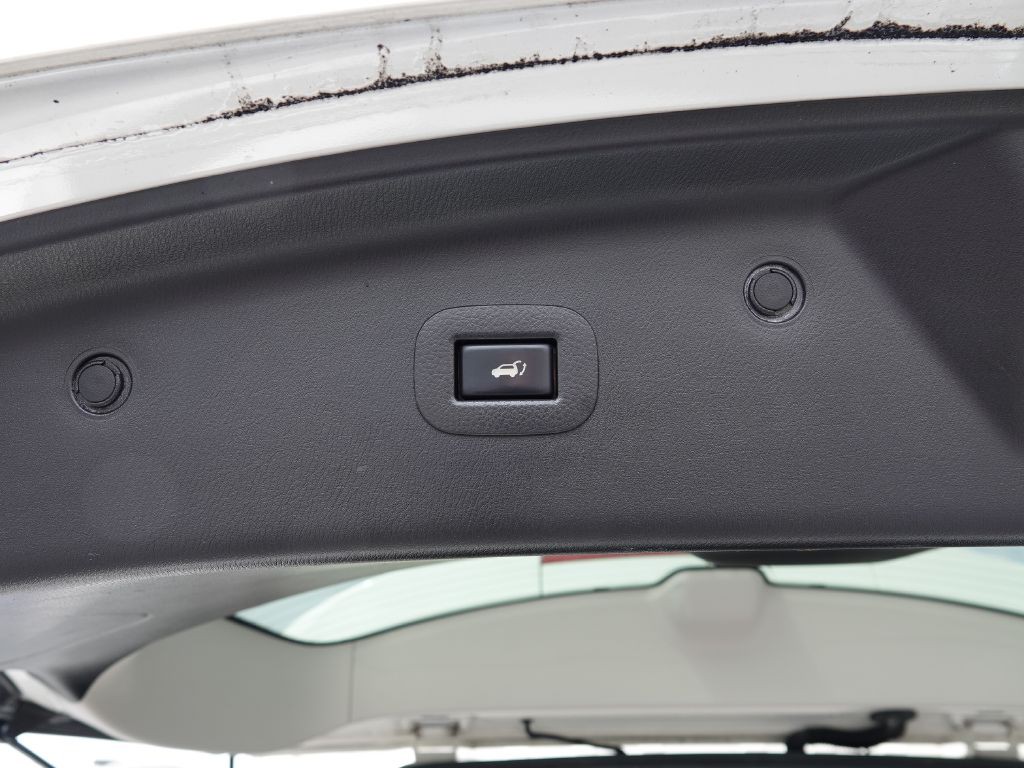 2018 Nissan Armada Image 13
