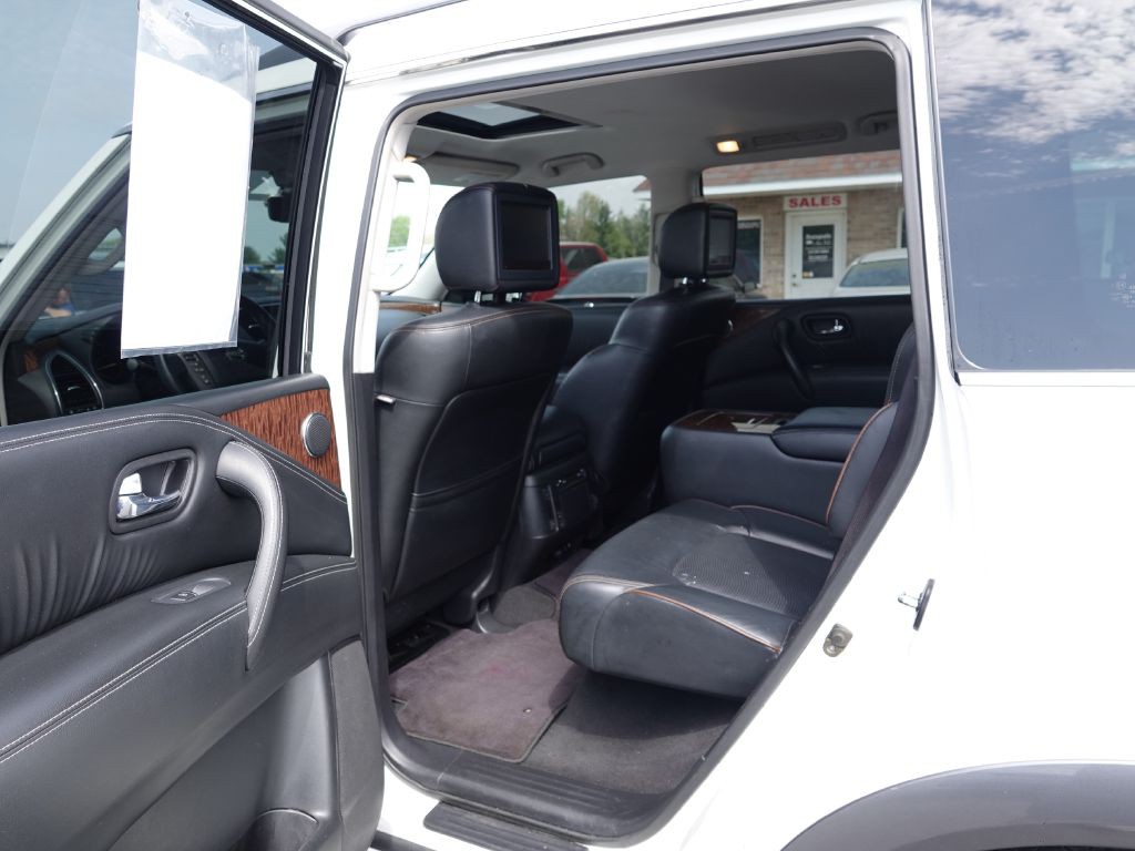 2018 Nissan Armada Image 33