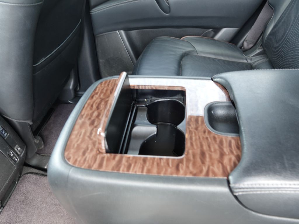 2018 Nissan Armada Image 41