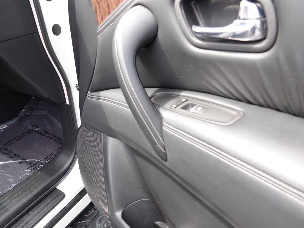 2018 Nissan Armada Image 46