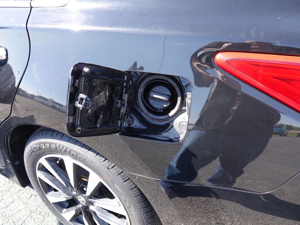 2018 Nissan Altima Image 11