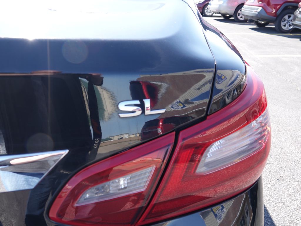 2018 Nissan Altima Image 12