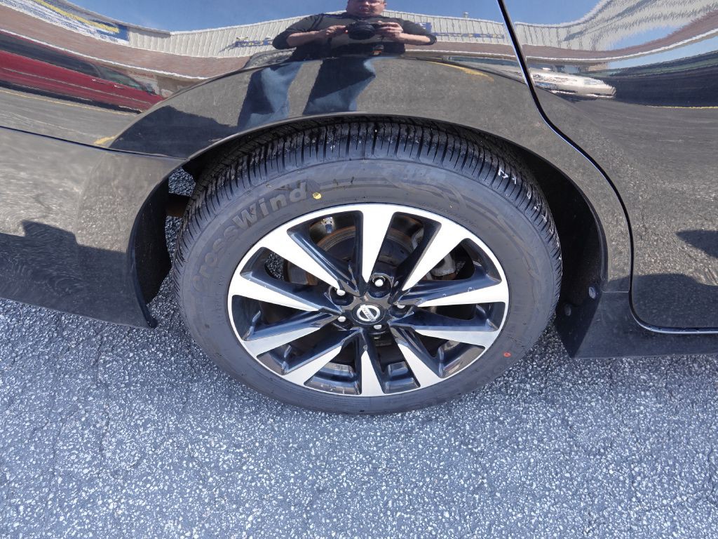 2018 Nissan Altima Image 13
