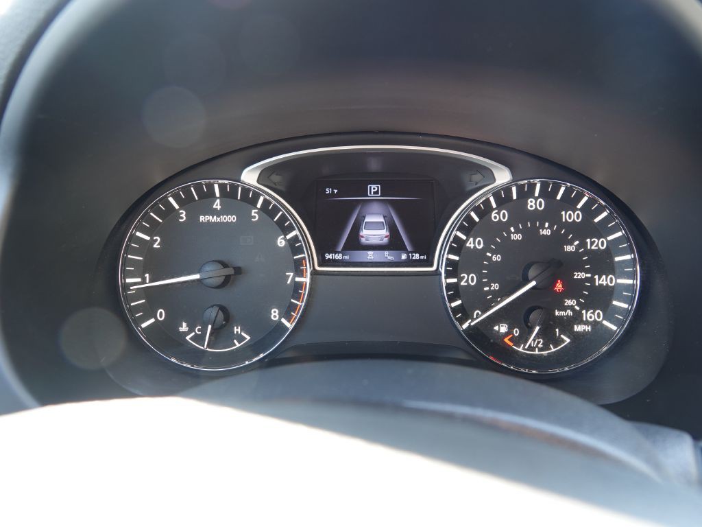2018 Nissan Altima Image 21