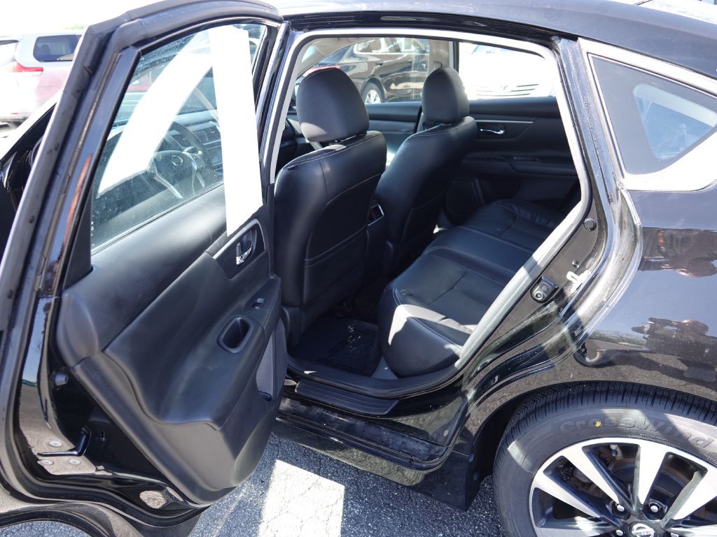2018 Nissan Altima Image 31