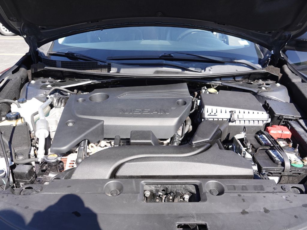 2018 Nissan Altima Image 48