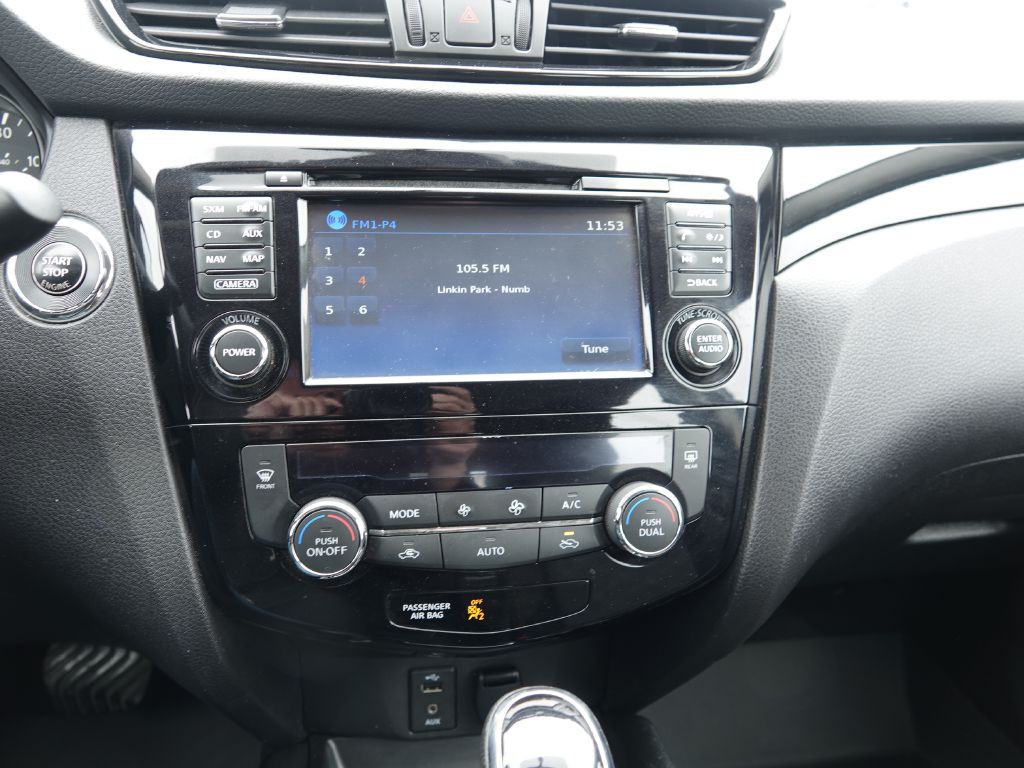 2017 Nissan Rogue Image 23