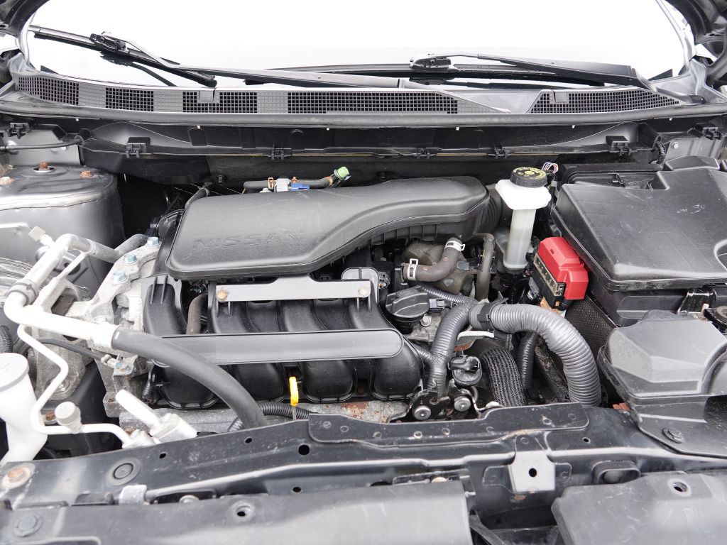 2017 Nissan Rogue Image 40