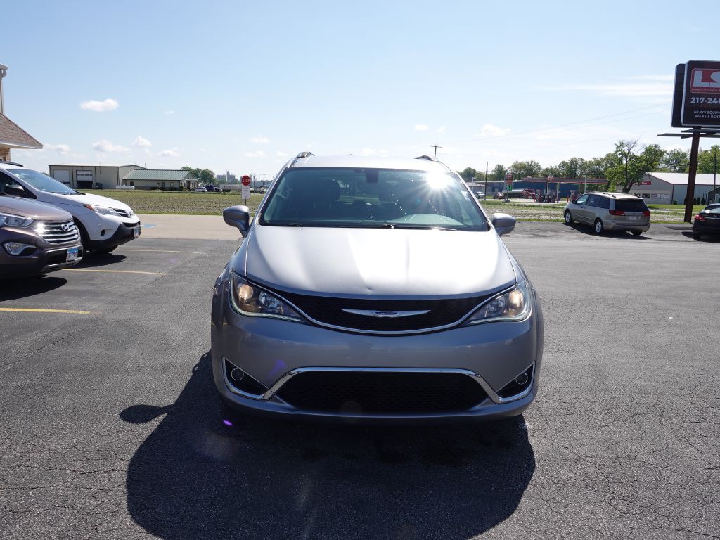 2019 Chrysler Pacifica Image 4