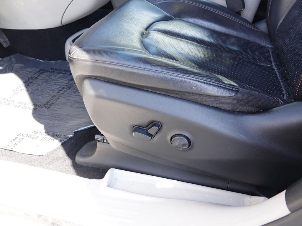 2019 Chrysler Pacifica Image 19