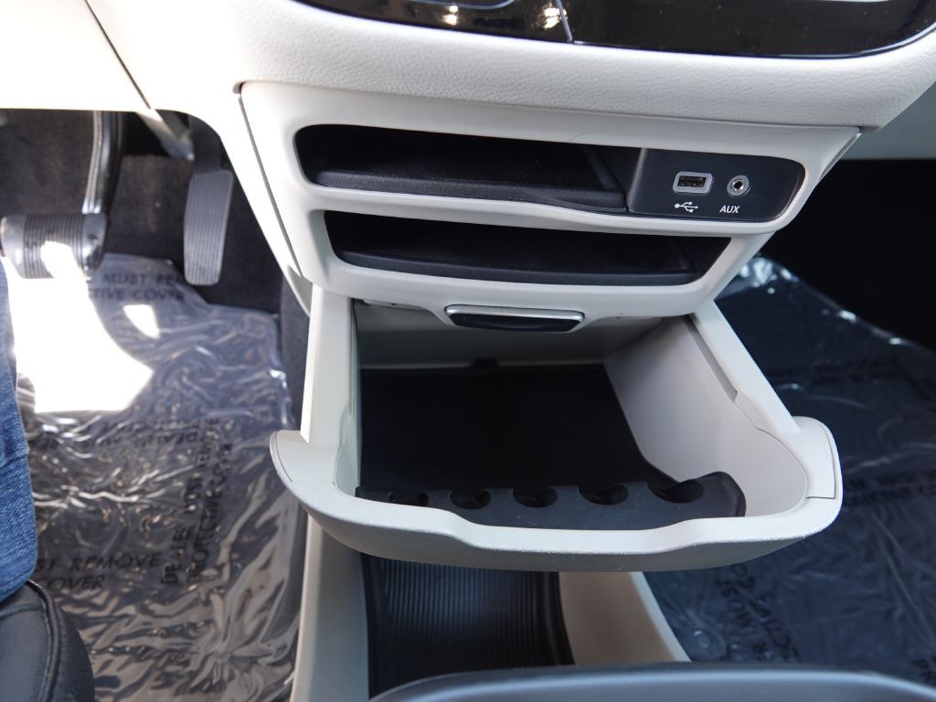 2019 Chrysler Pacifica Image 29