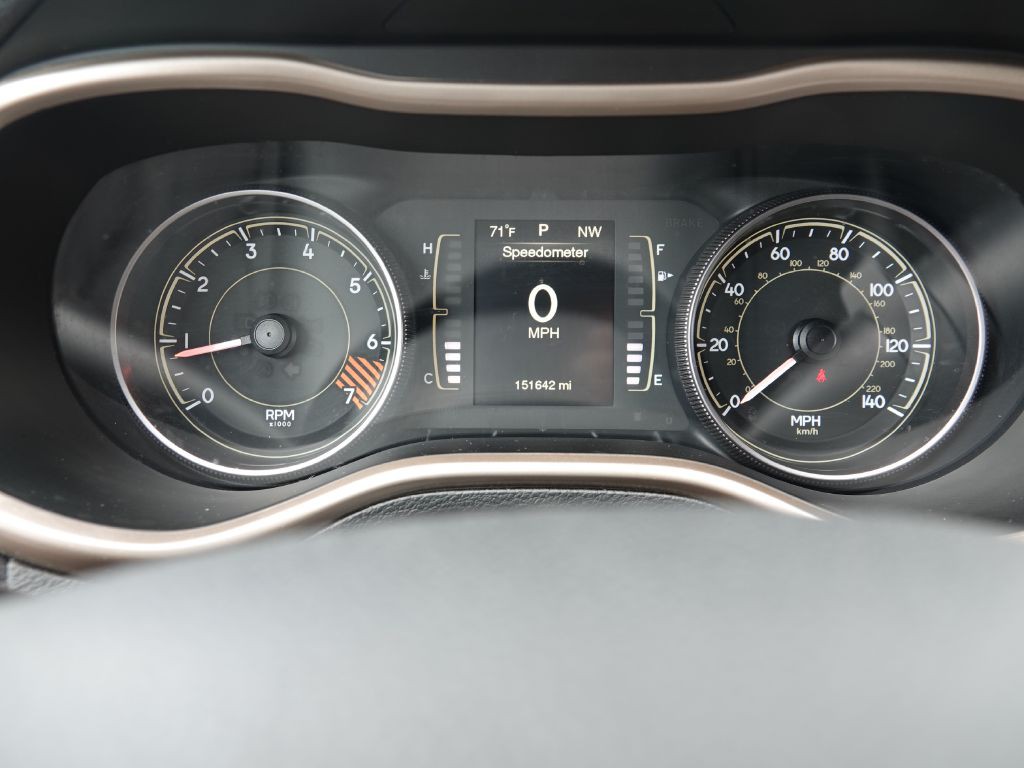 2014 Jeep Cherokee Image 18