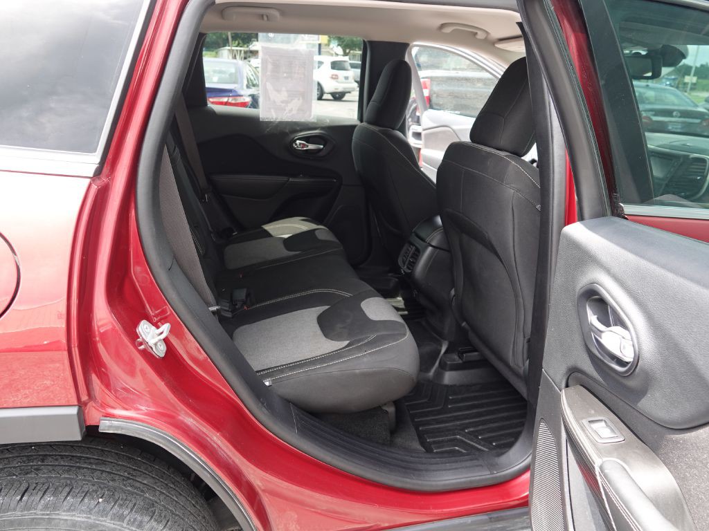 2014 Jeep Cherokee Image 39