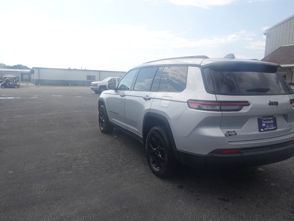 2024 Jeep Grand Cherokee Image 2