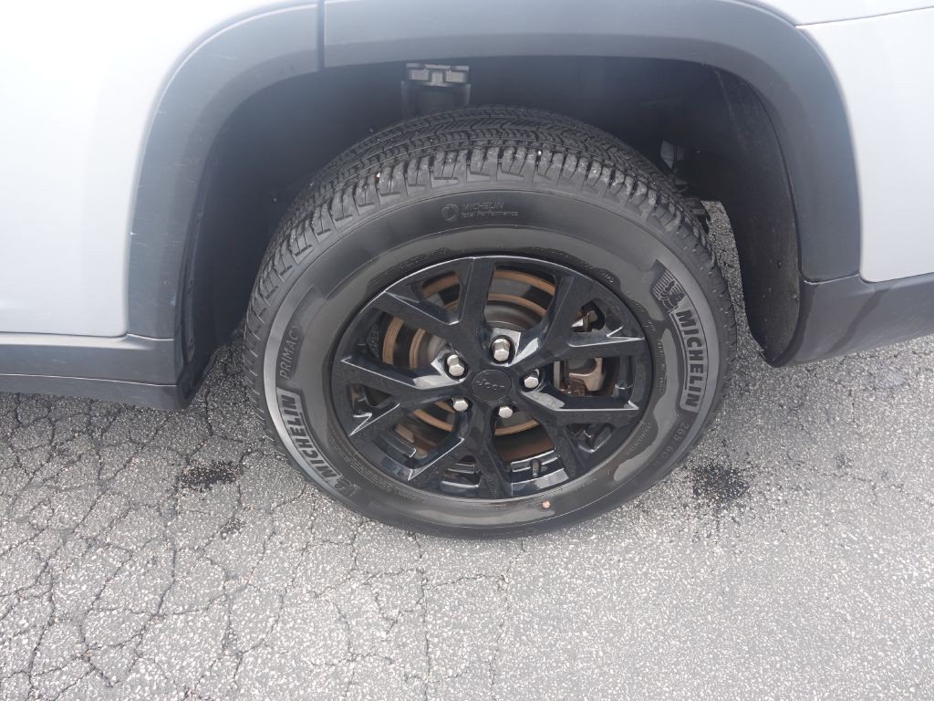 2024 Jeep Grand Cherokee Image 11