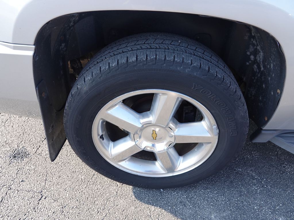 2013 Chevrolet Suburban Image 31
