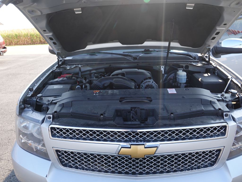 2013 Chevrolet Suburban Image 42