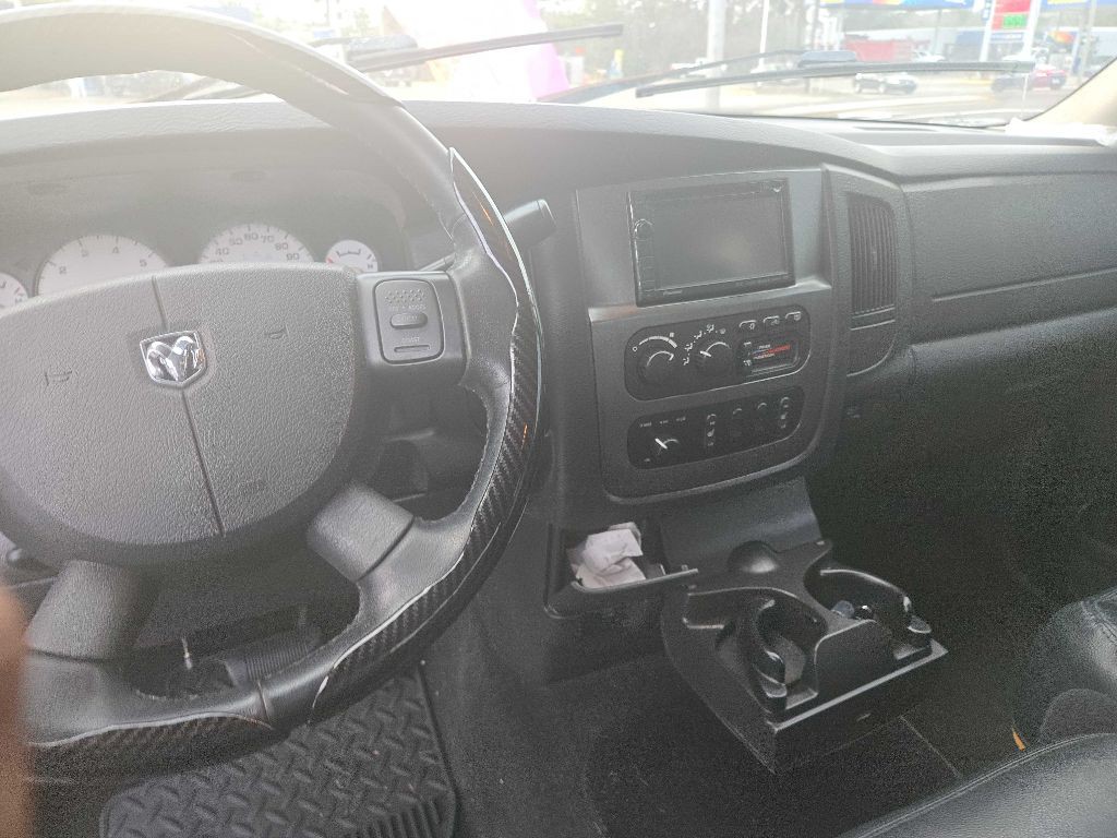 2004 Dodge Ram 1500 Image 7