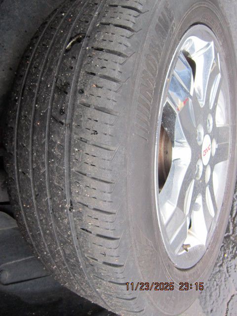 2013 GMC Terrain Image 21