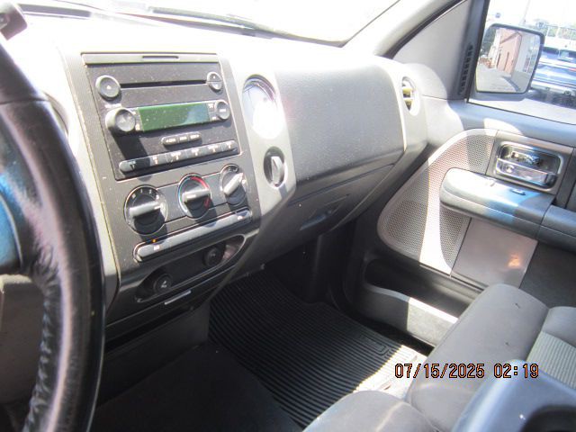 2004 Ford F-150 Image 11