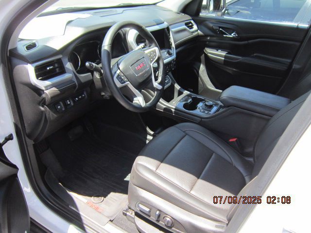 2023 GMC Acadia Image 7