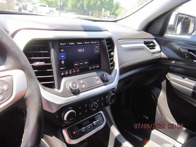 2023 GMC Acadia Image 10