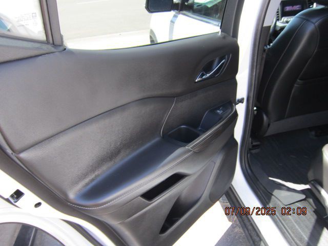 2023 GMC Acadia Image 11