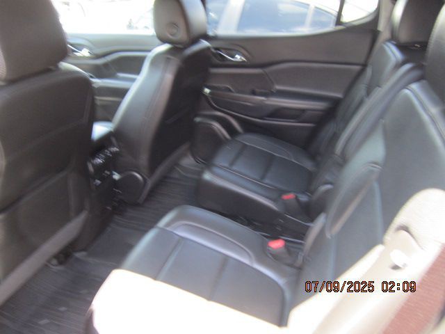 2023 GMC Acadia Image 12