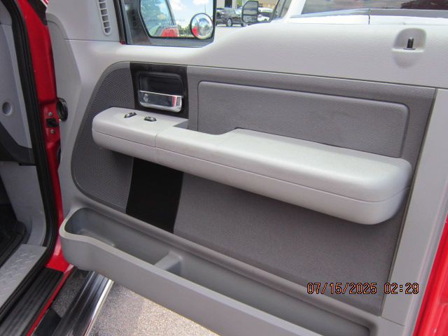 2005 Ford F-150 Image 16