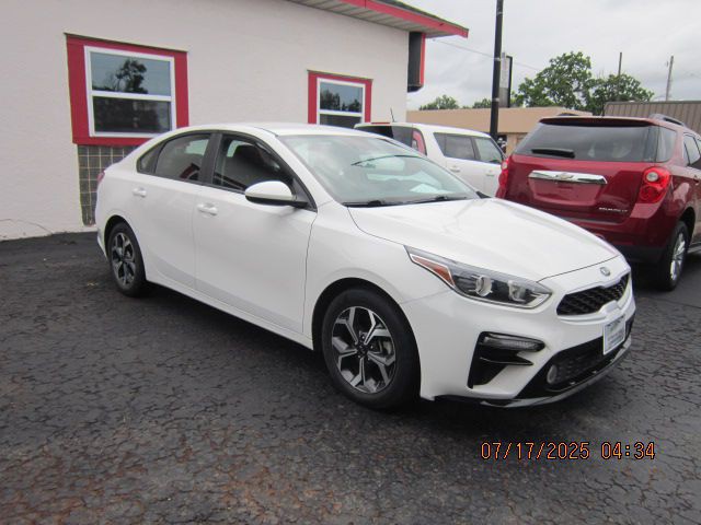 2021 Kia Forte Image 3