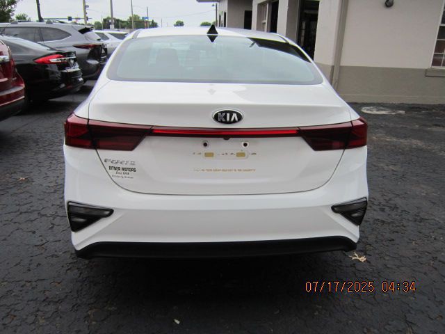 2021 Kia Forte Image 6