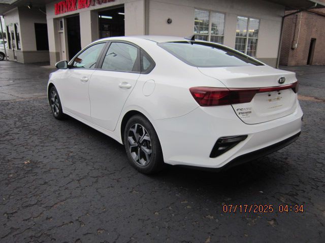 2021 Kia Forte Image 7