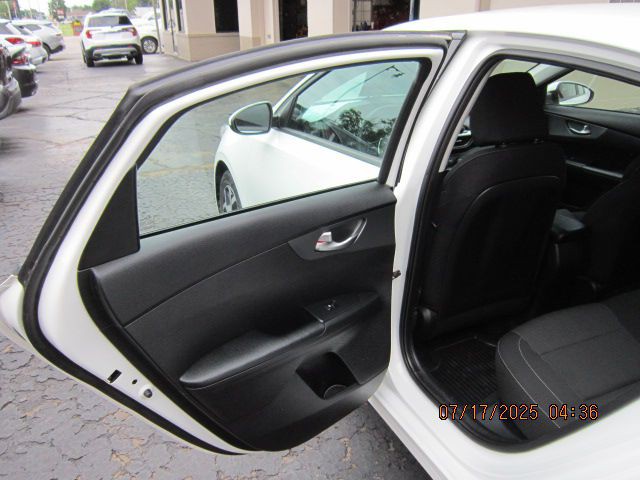 2021 Kia Forte Image 14