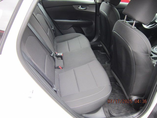 2021 Kia Forte Image 18