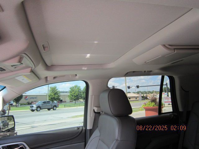 2016 GMC Yukon Image 14