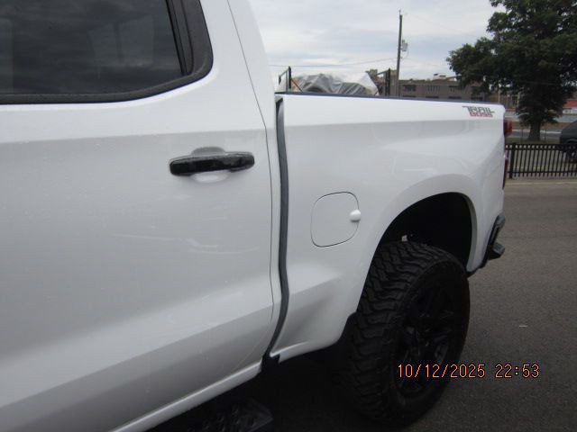 2023 Chevrolet Silverado 1500 Image 7