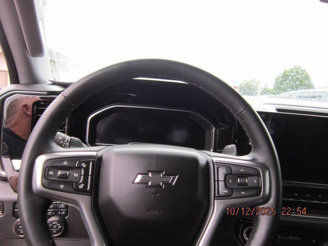 2023 Chevrolet Silverado 1500 Image 17
