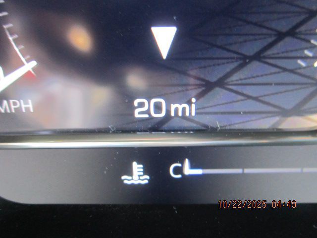 2025 GMC Sierra Image 10