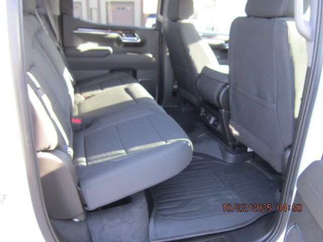 2025 GMC Sierra Image 14