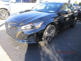 Image for 2024 Nissan Altima SR ID: 6948510