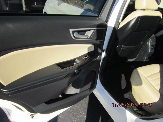 2020 Ford Edge Image 6