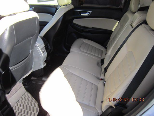 2020 Ford Edge Image 7
