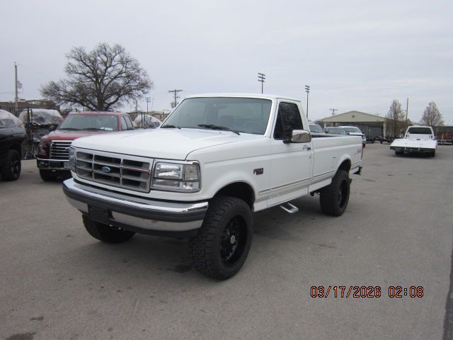 1992 Ford F-150 Image 1