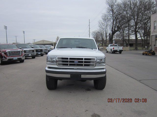 1992 Ford F-150 Image 2