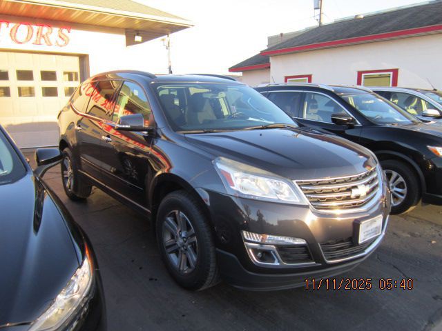 2017 Chevrolet Traverse Image 3