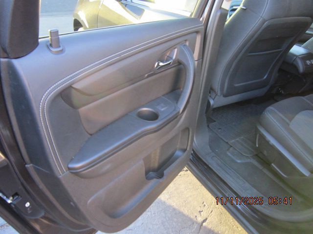 2017 Chevrolet Traverse Image 11