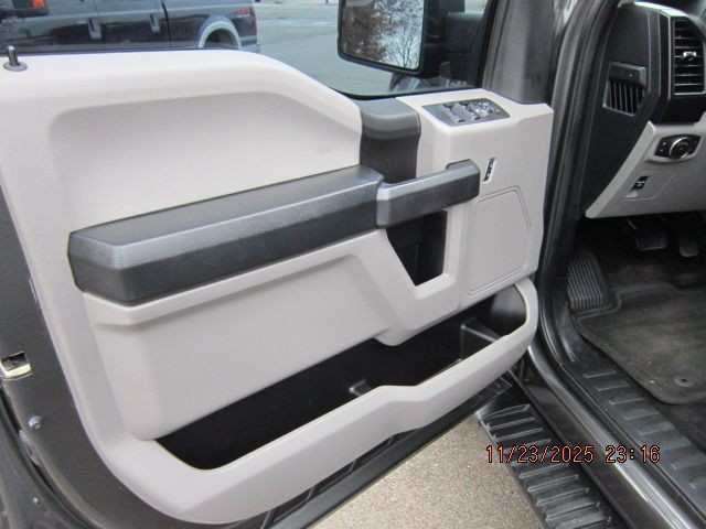 2017 Ford F-150 Image 9